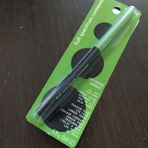 Full spectrum CoverGirl